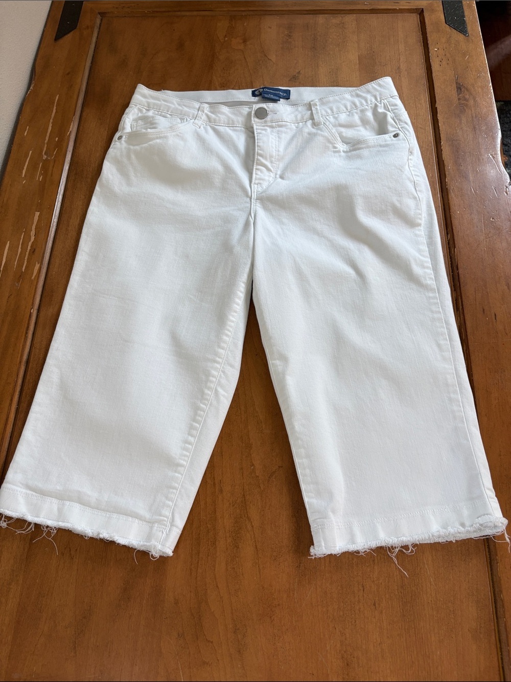 Democracy Absolution White Skimmer Jeans Size 14